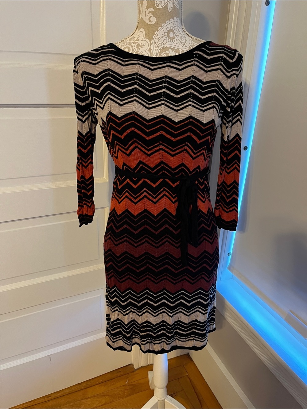 M Long-Sleeve Dress Black, Cream Rust, Cranberry Belt Sweater Lined